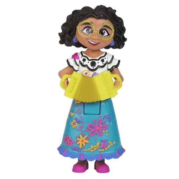 Disney Encanto 3” Figures (Camilo Madrigal, Mirabel Madrigal & Antonio Madrigal) - Picture 9 of 11